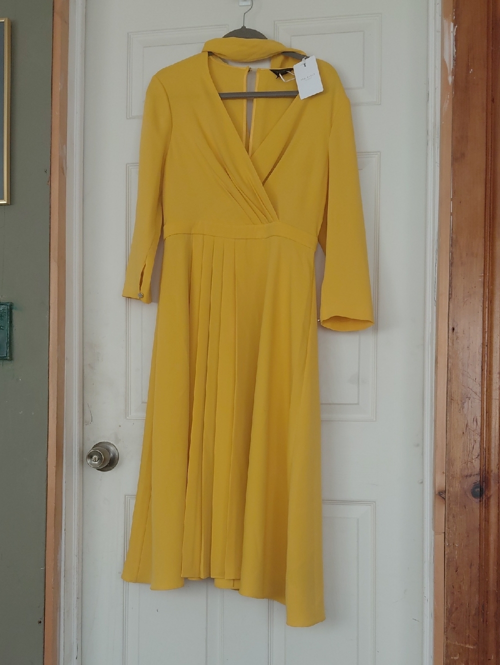 Ted Baker London Womens S6 Elegant Mustard Wrap Front Long Sleeve Midi Dress NWT